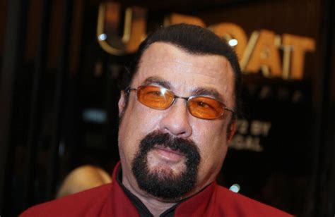 Putin Bestows Friendship Award On Actor Steven Seagal World News