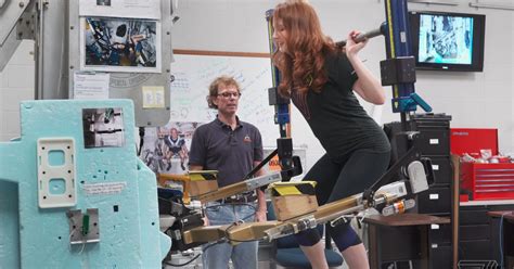 How Do Astronauts Exercise In Space The Verge