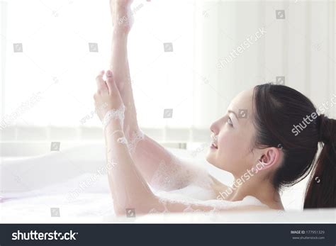imágenes fotos de stock objetos en D y vectores sobre Old japanese woman nude Shutterstock