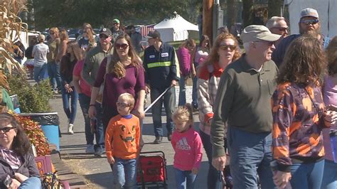 Thousands flock to WV Pumpkin Festival