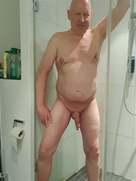 Wolfgang Schanz Naked In The Shower Amateur Gay Porn Pictures And Stories