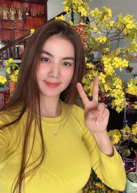 Di N Vi N Kha Ly Khoe Body C C Nu T V I Bikini M Nh S C V C Ng Y