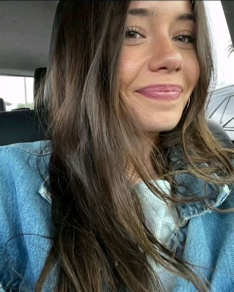 Sophia Birlem In Light Makeup Looks Pretty Celebrities Brunette