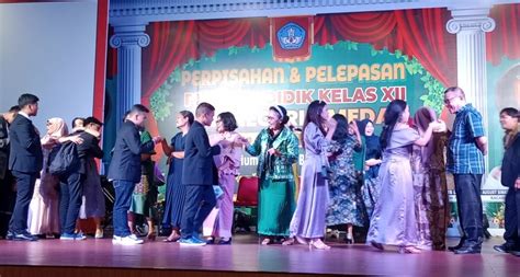 SMA Negeri 8 Medan Gelar Perpisahan Pelepasan Peserta Didik Kelas XII