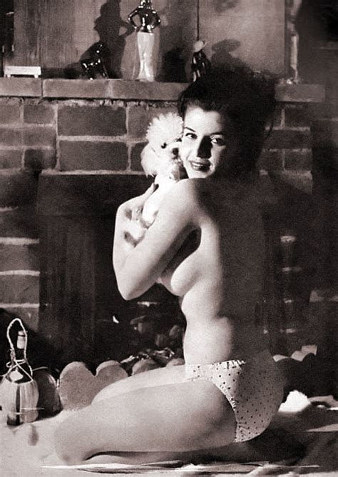 Naked Joan Bradshaw Added By Sina