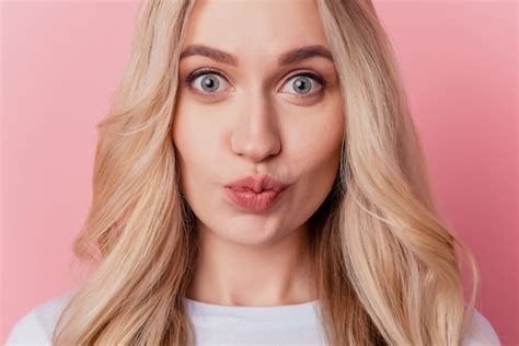 Premium Photo Portrait Of Romantic Blonde Adorable Lady Send Air Kiss On Pink Background