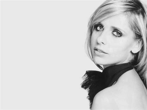 Sarah Michelle Gellar Sarah Michelle Gellar Wallpaper 179388 Fanpop