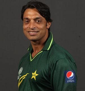 shoaib akhtar biography complete biography  cricketers shoaib akhtar