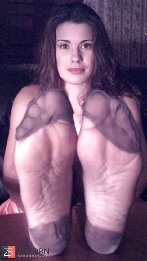 SOLES FEET BENDS TOES ZB Porn