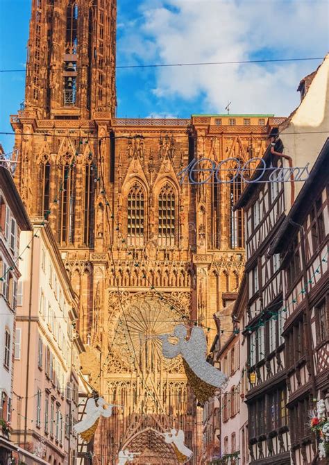 Strasbourg Cathedral in December Editorial Stock Photo - Image of notre ...