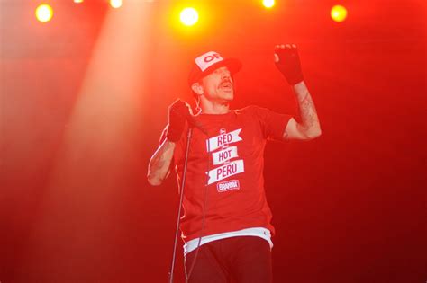 Trupa Red Hot Chili Peppers Va Lansa 18 Piese Noi