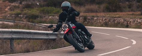 Ducati Scrambler Urban Motard Test