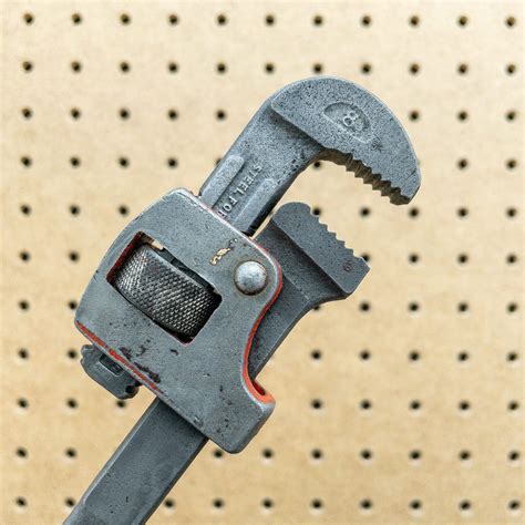 8 Inch Improved Stillson Adjustable Wrench | Heritage Outfitters