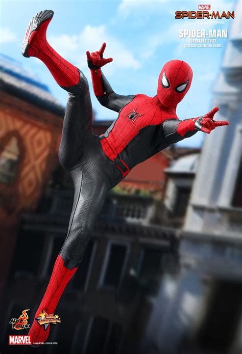 Hot Toys Spider Man Far From Home Spider Man Upgraded Suit Scale Figure Official Images