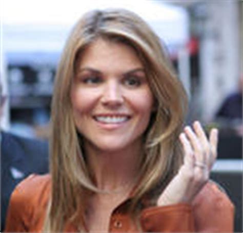 Lori Loughlin Nude Celebrities Forum FamousBoard