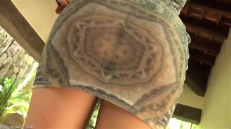 Khloe Kapri Upskirt Pussy Stretch