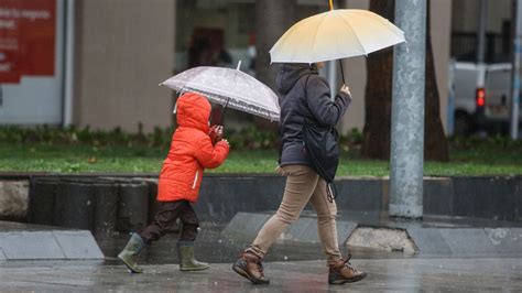 Lluvia y probable tormenta eléctrica en Santiago A qué hora comienzan