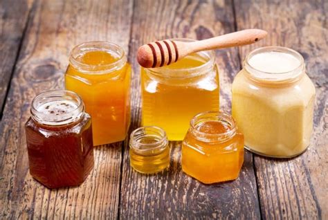 11 Different Types of Honey (by Processing, Texture and Nectar)_