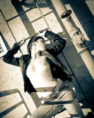 Amateur Milf Joanna Angel With Hot Natural Tits In The Solo Scene Porn Pictures XXX Photos Sex