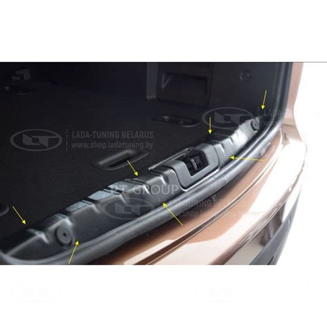 Накладка в проём багажника (ABS, черное тиснение) LADA XRAY с 2016