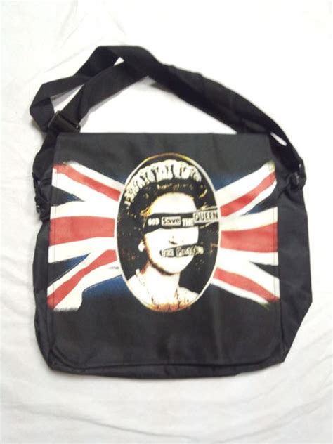 楽天市場PUNK系 ショルダーバッグ SEX PISTOLSセックスピストルズ God save the queen 黒 ブラック ハードロック ユニオンジャック パンク系 原宿系M