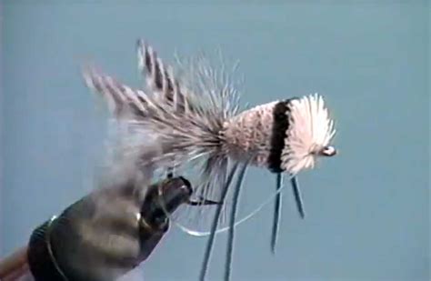 Basssaltwater Fly Tying Legend Jimmy Nix Tying The Basic Bass Fly