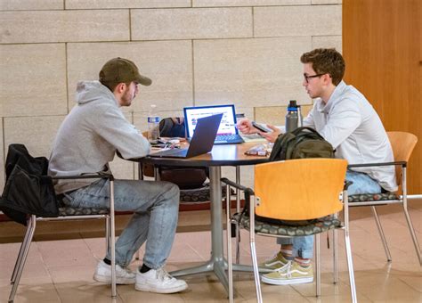 Software Engineering | School of Electrical Engineering & Computer