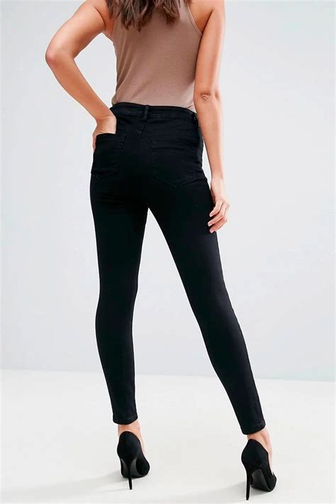 Pin on Девушки в джинсах