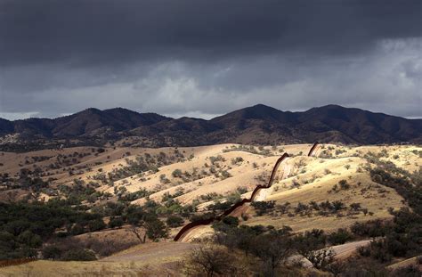 This is what the US-Mexico border looks like