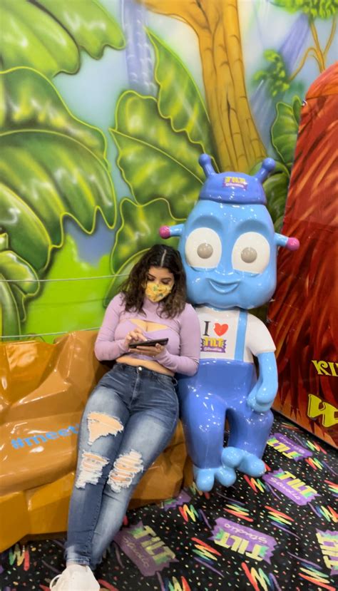 Order Of Tits With A Side Of Ass Anyone Oc Tight Jeans Forum