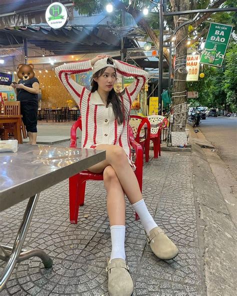 Hot girl Thái Lan diện đồ xinh xắn đi du lịch Việt Nam