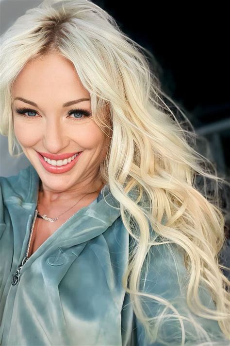 Beautiful Svetlana Y O From Kharkov With Blonde Hair Id Ladadate