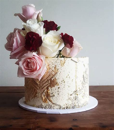 Flake Wedding Cake Flower