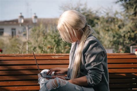 Adolescenti Si Sfidano Facendo Sesso Con Sconosciuti Ecco Le Challenge Sex Roulette