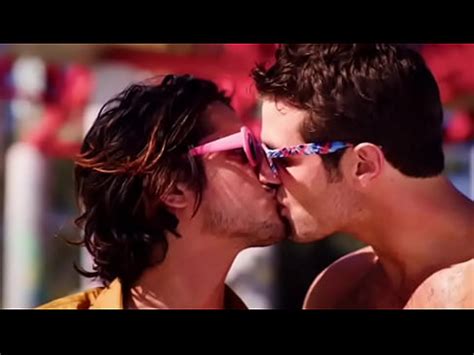 Beau Mirchoff And Avan Yogia Gay Kiss From Tv Show Now Apocalypse Gaylavida Xvideos