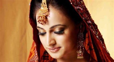Noor Pakistani Actress Biography And Lovely Hot Pictures Yusrablog