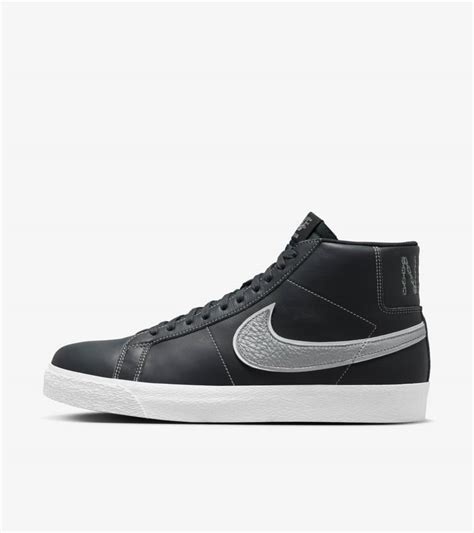 Nike SB Zoom Blazer Mid x Mason Silva 'Dark Obsidian and Metallic ...