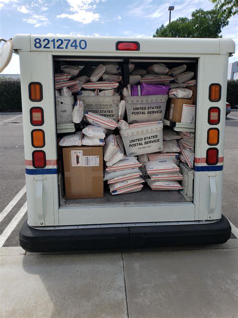 Package pick in the MIDDLE of the route. Still have 4 tubs behind me