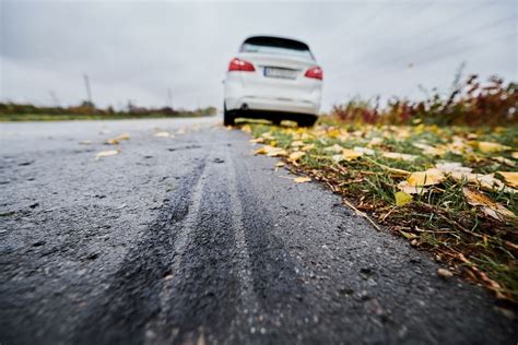 Droga Hamowania Czym Jest I Od Czego Zale Y Sklepopon