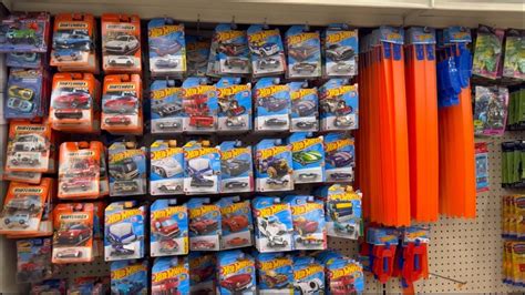 Volv A Las Cacer As De Hot Wheels Youtube
