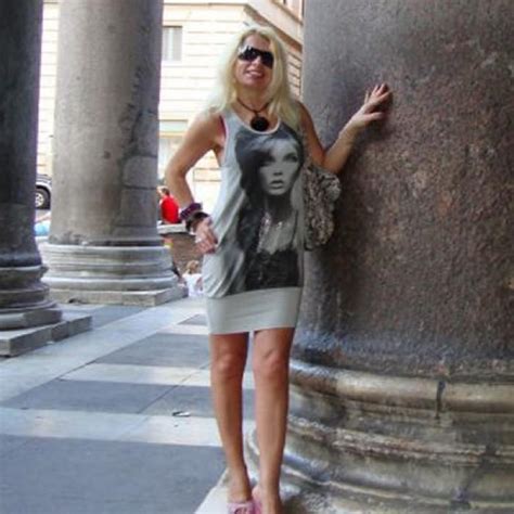 sunshine Maman blonde Provence Alpes Côte d Azur Femme vénale