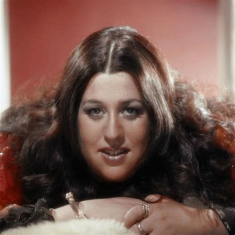 Before Adele There Was Elliot 40 Beautiful Pics Of Mama Cass In The 1960s And Early 70s