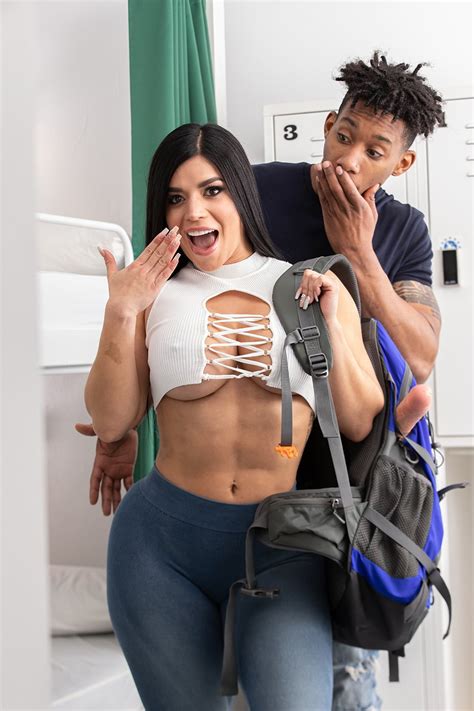 Sara Retali Horny Hostel BabeSource