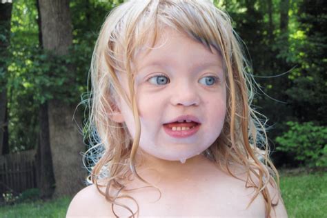 pretty girl with wet hair | The water on her chin is because… | Flickr
