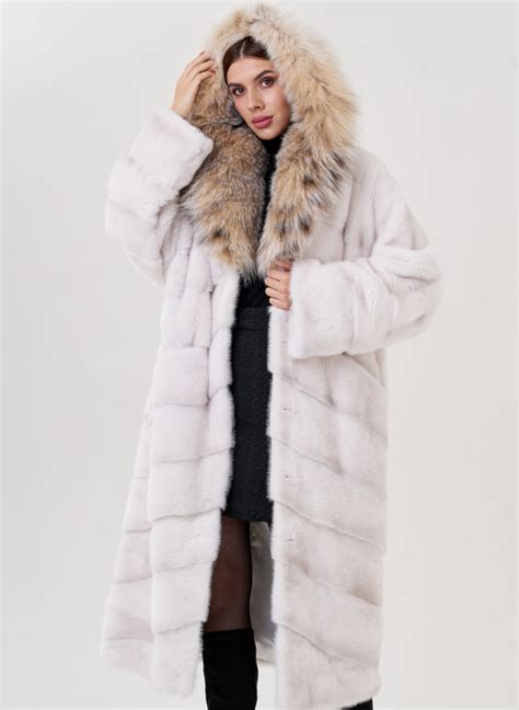 Норковые шубы с капюшоном – купить в интернет-магазине Малина