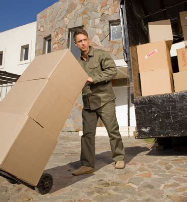 Moving & Towing Rentals - Caro Rental