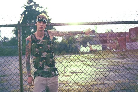 interview machine gun kelly acclaim magazine