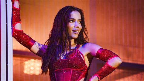 Anitta diz que medita todos os dias Está dando muito trabalho viver