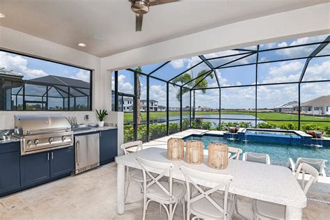 Pool Lanai Design Ideas Swimming Pool Welcomes All That Glitters