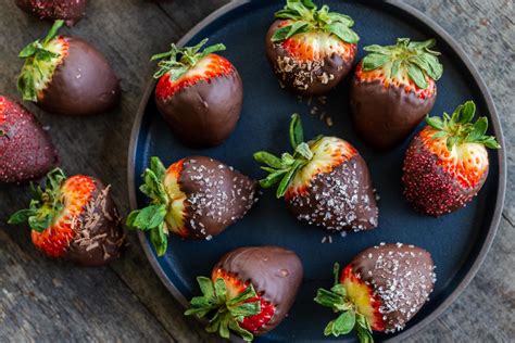 Chocolate Dipped Strawberries Momsdish